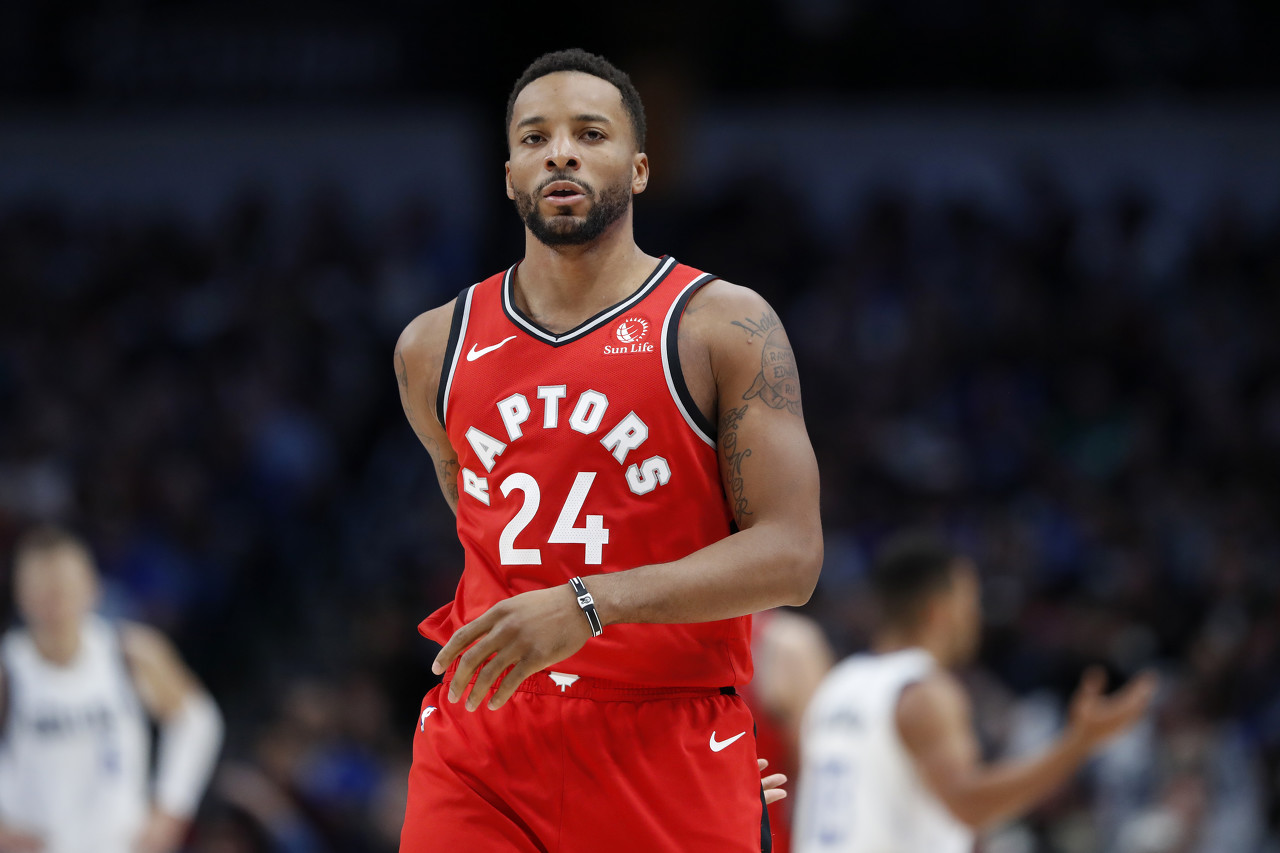 他正在不断 他正在不断